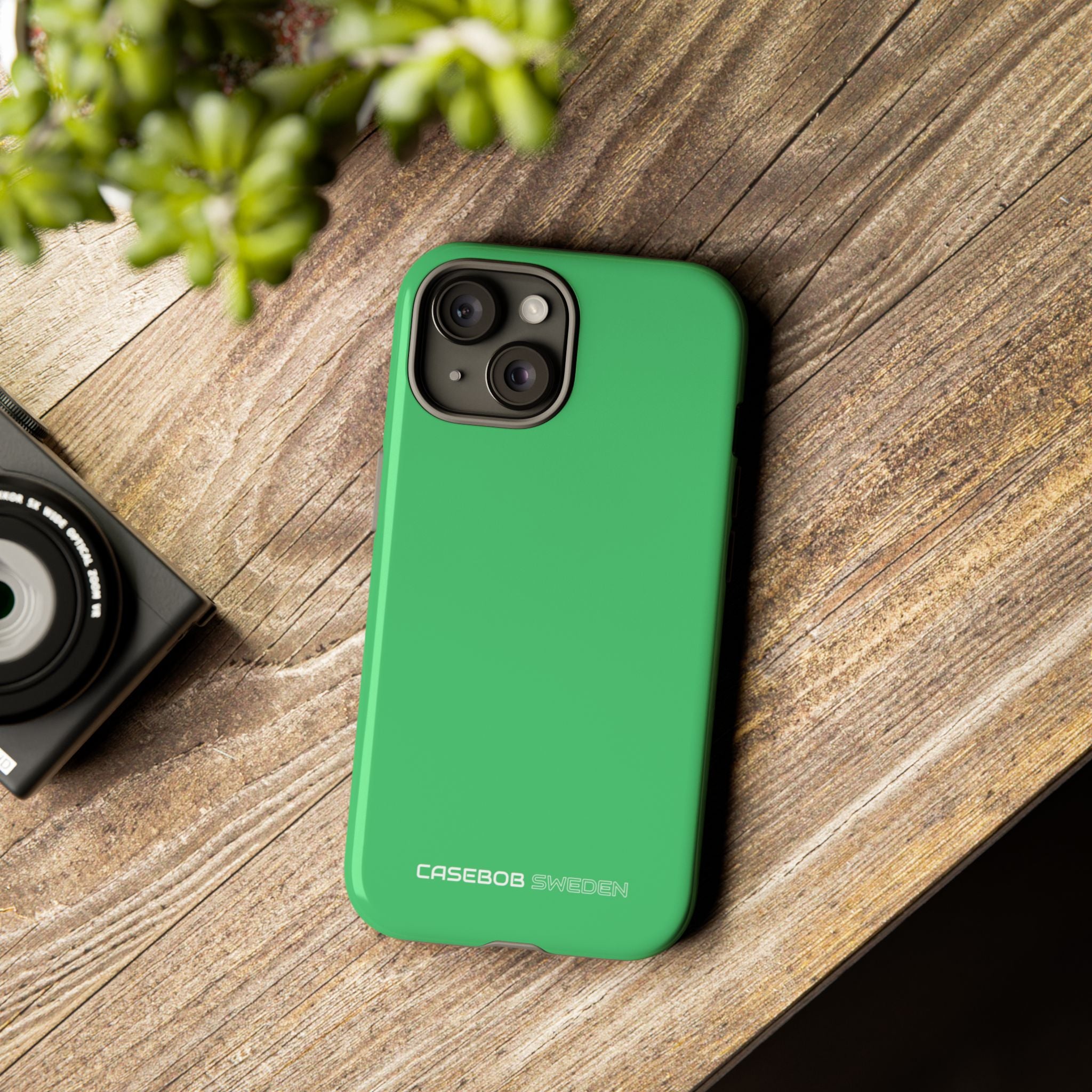 iPhone 15 Verde Esmeralda - Tough