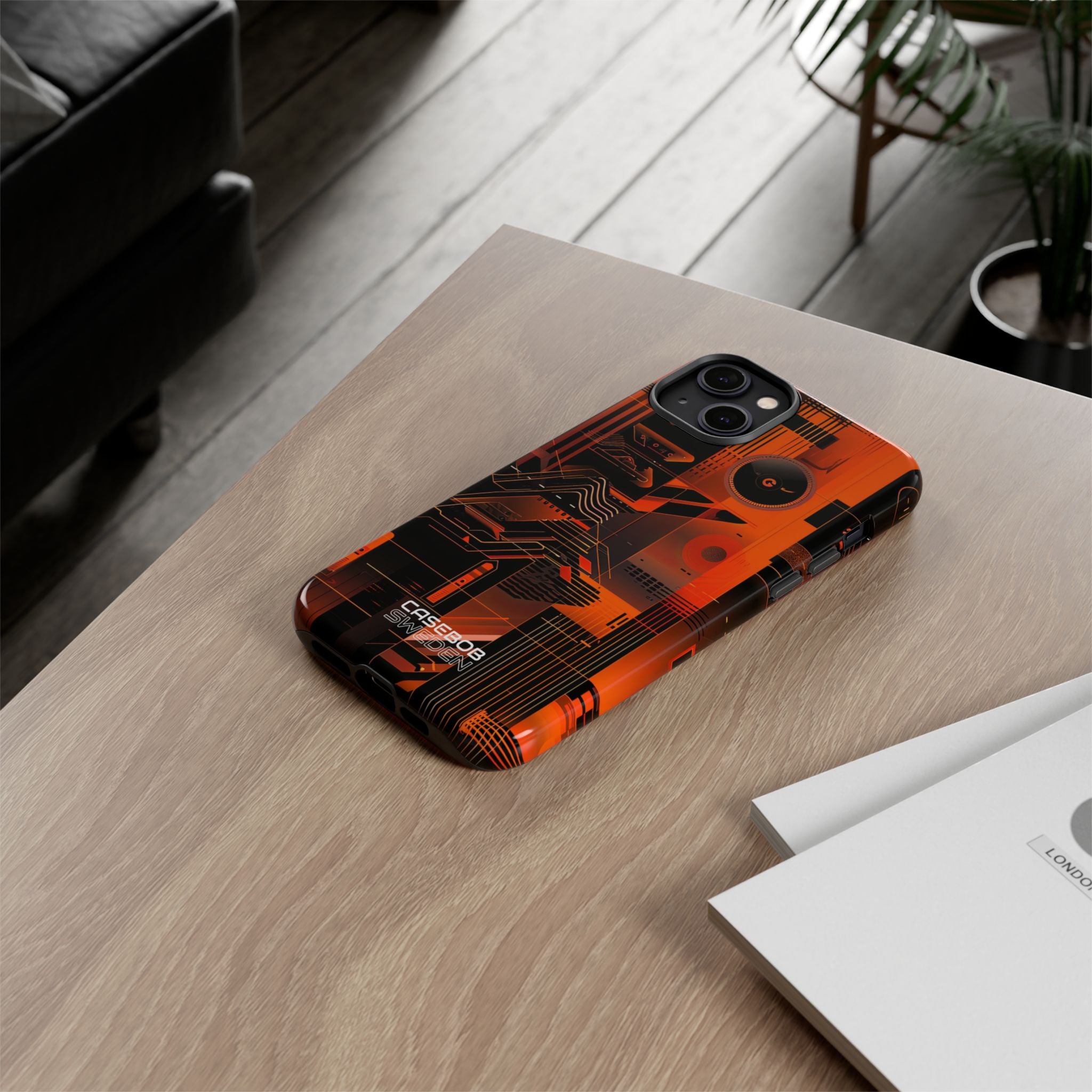 Orange Circuit Dreams iPhone 14 - Resistente