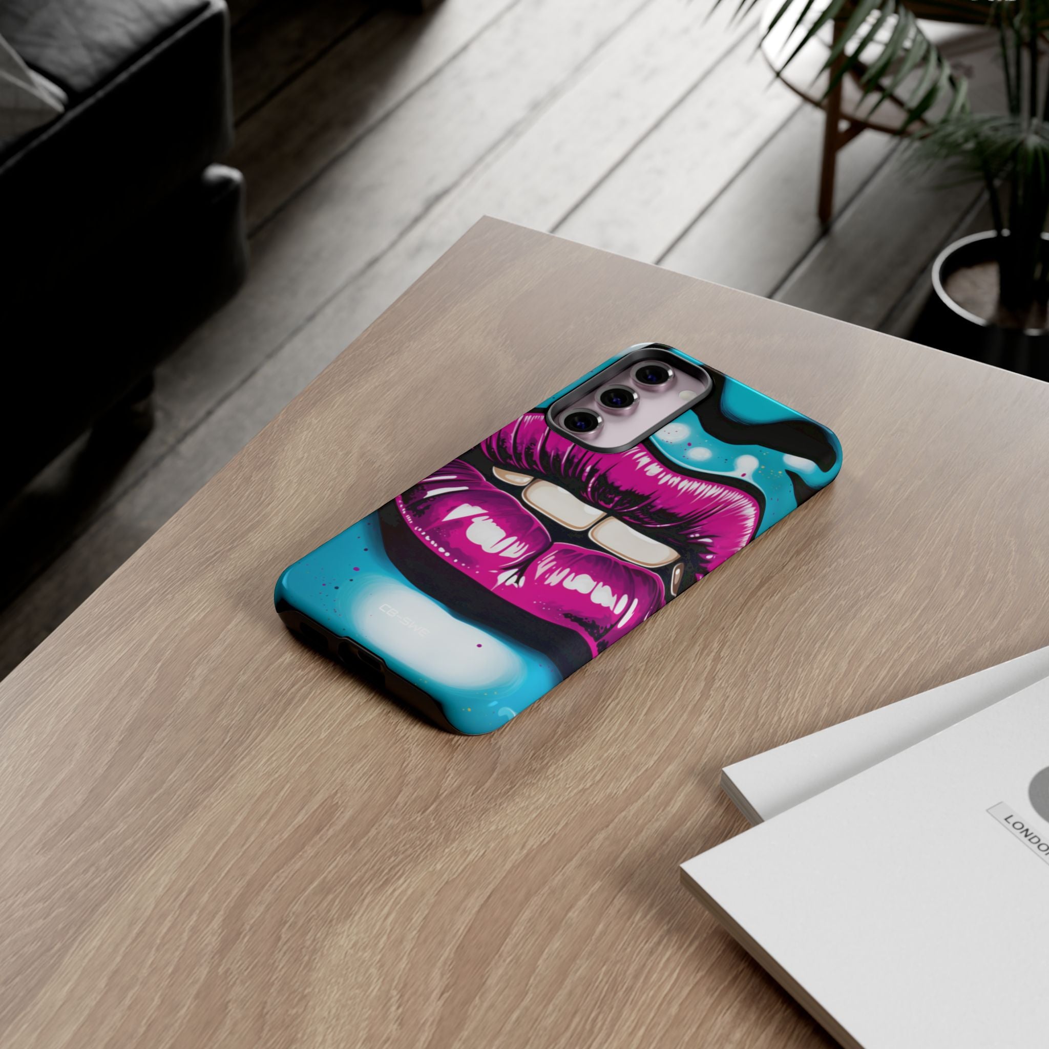 Vivid Lips Contrast - Samsung Case
