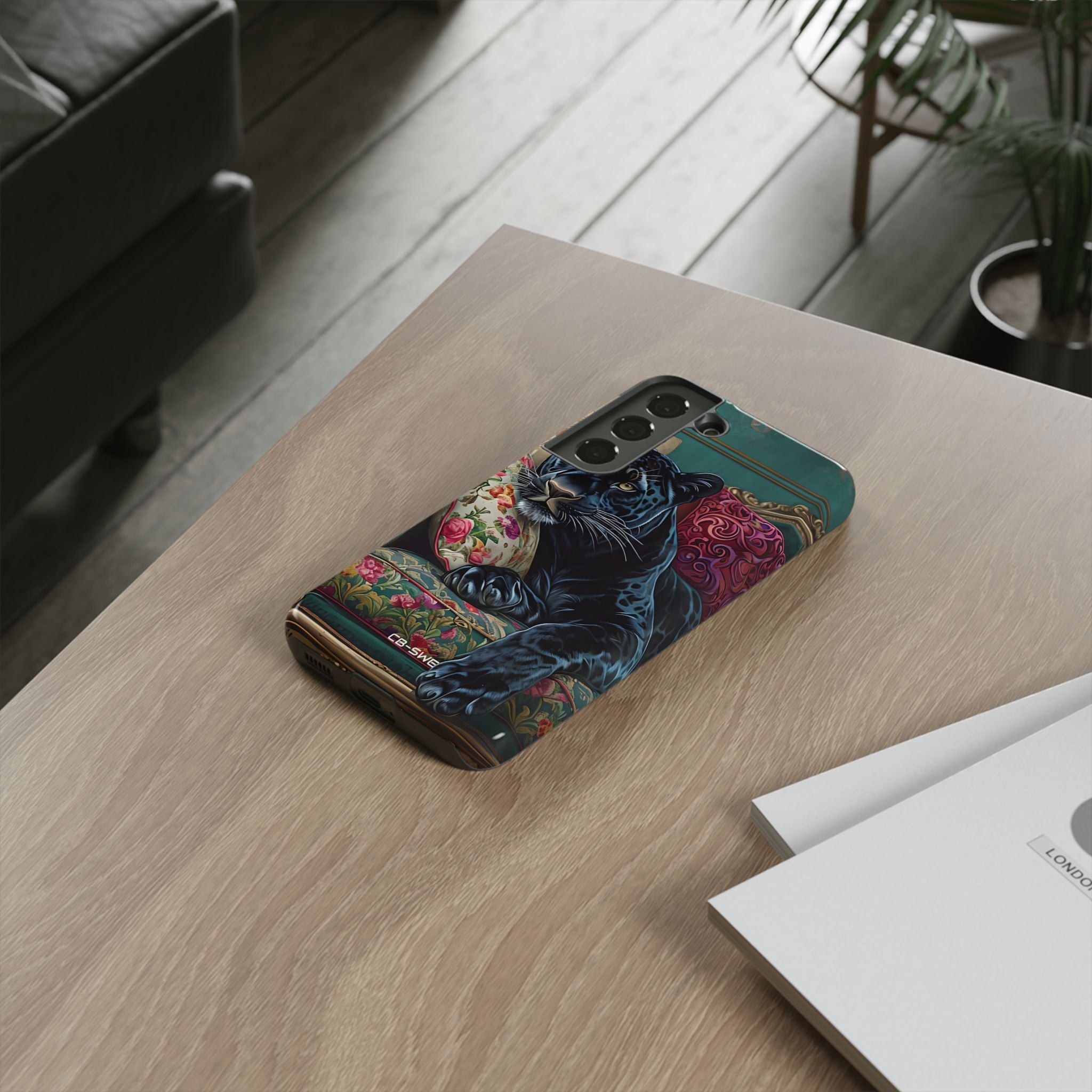 Panther on Vintage Chaise - Samsung Case