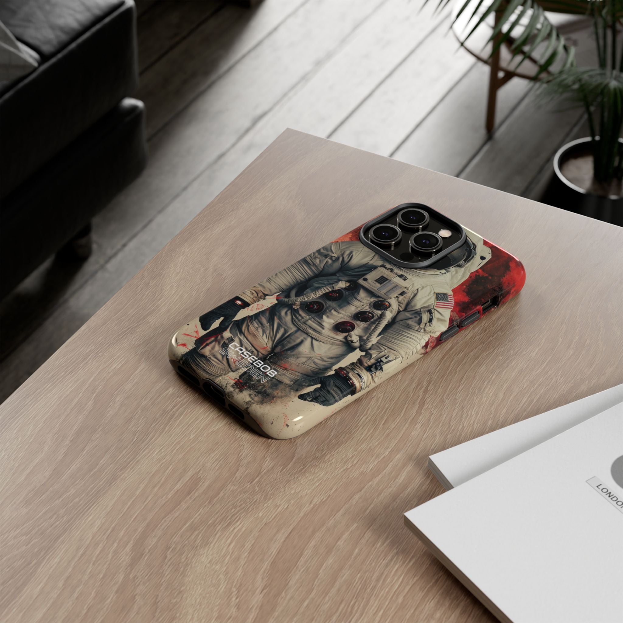 Crimson Spacewalk Dream iPhone 14 - Resistente