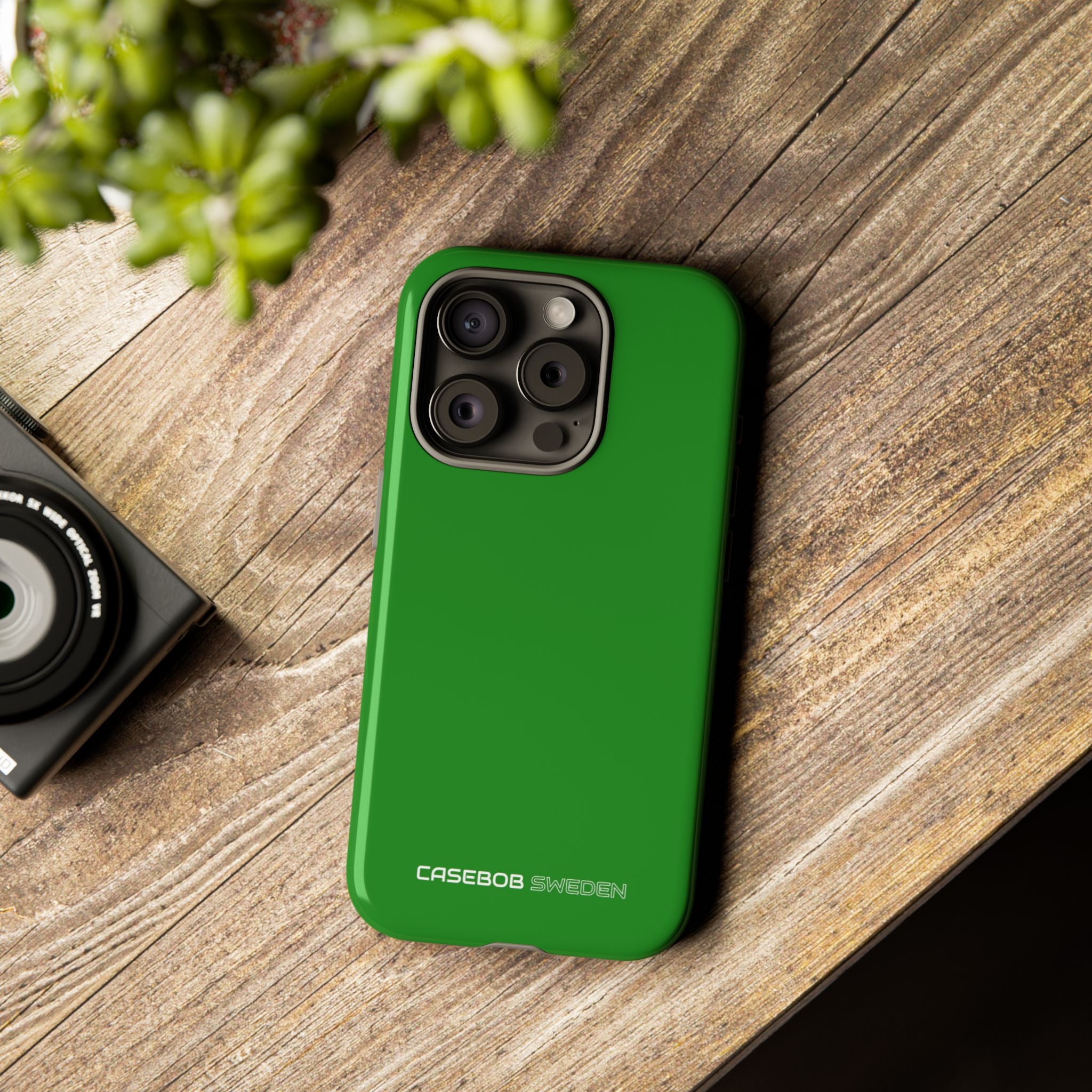 Forest Green iPhone 15 - Tough