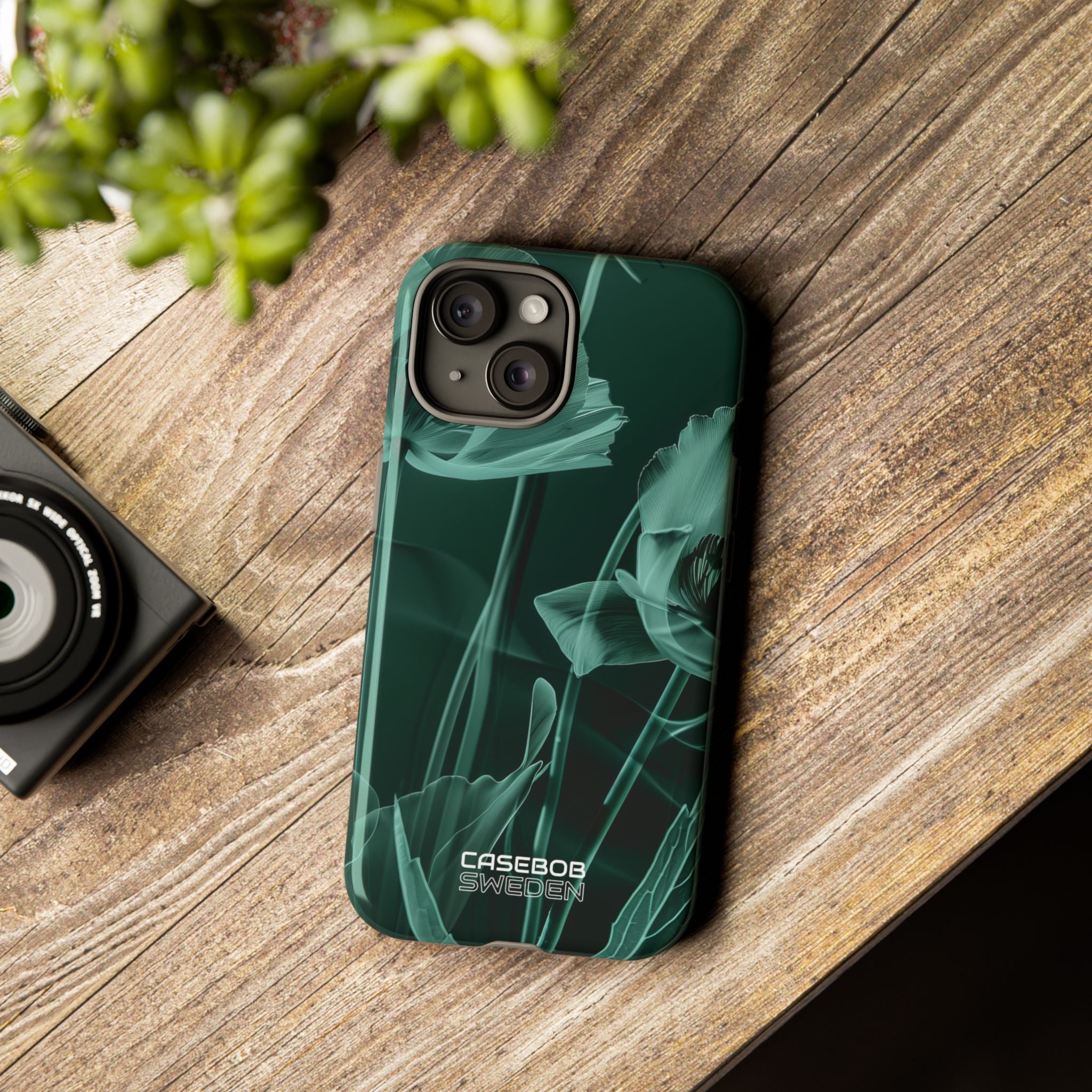 Teal Bloom Radiance iPhone 15 - Resistente