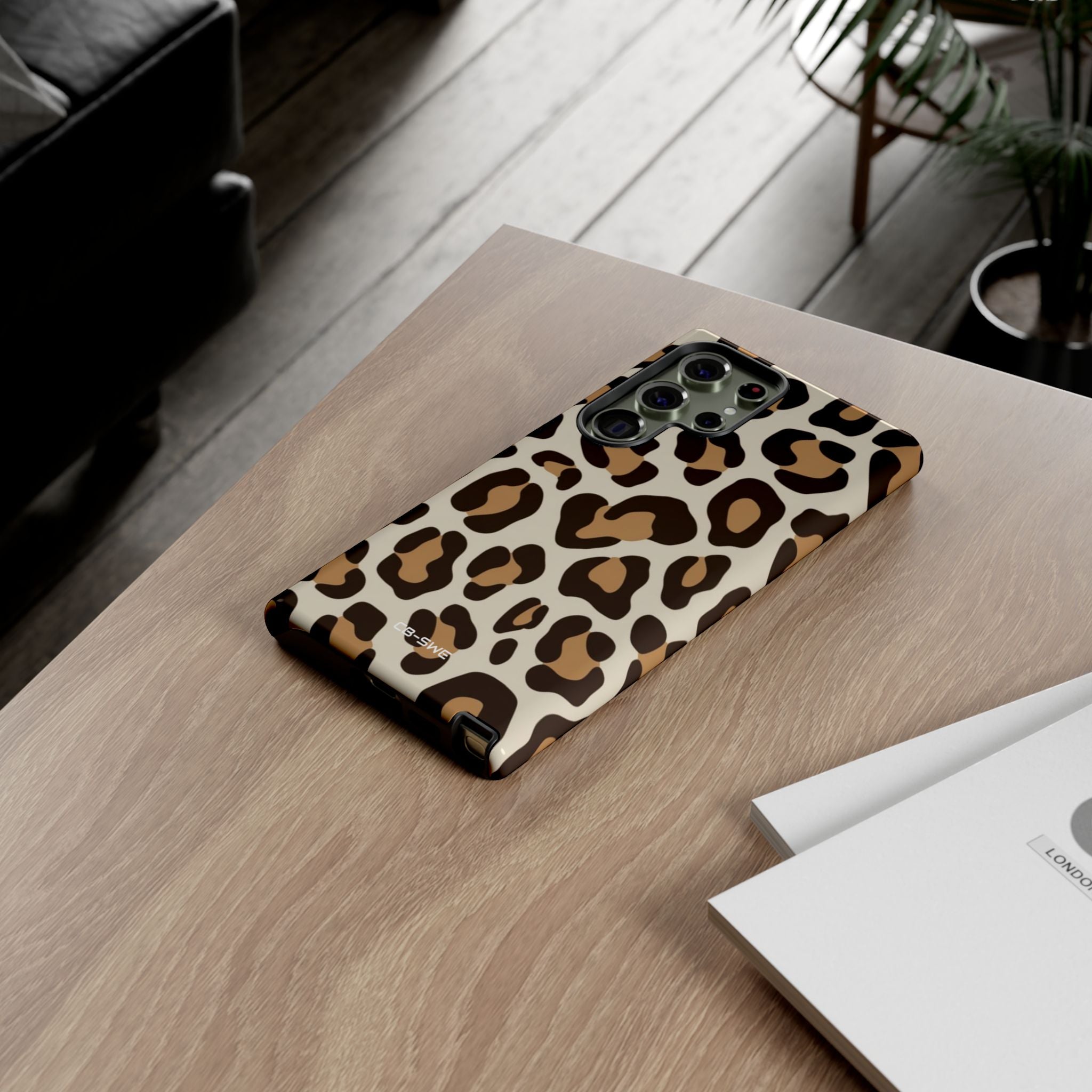 Leopard Print Elegance - Samsung Case