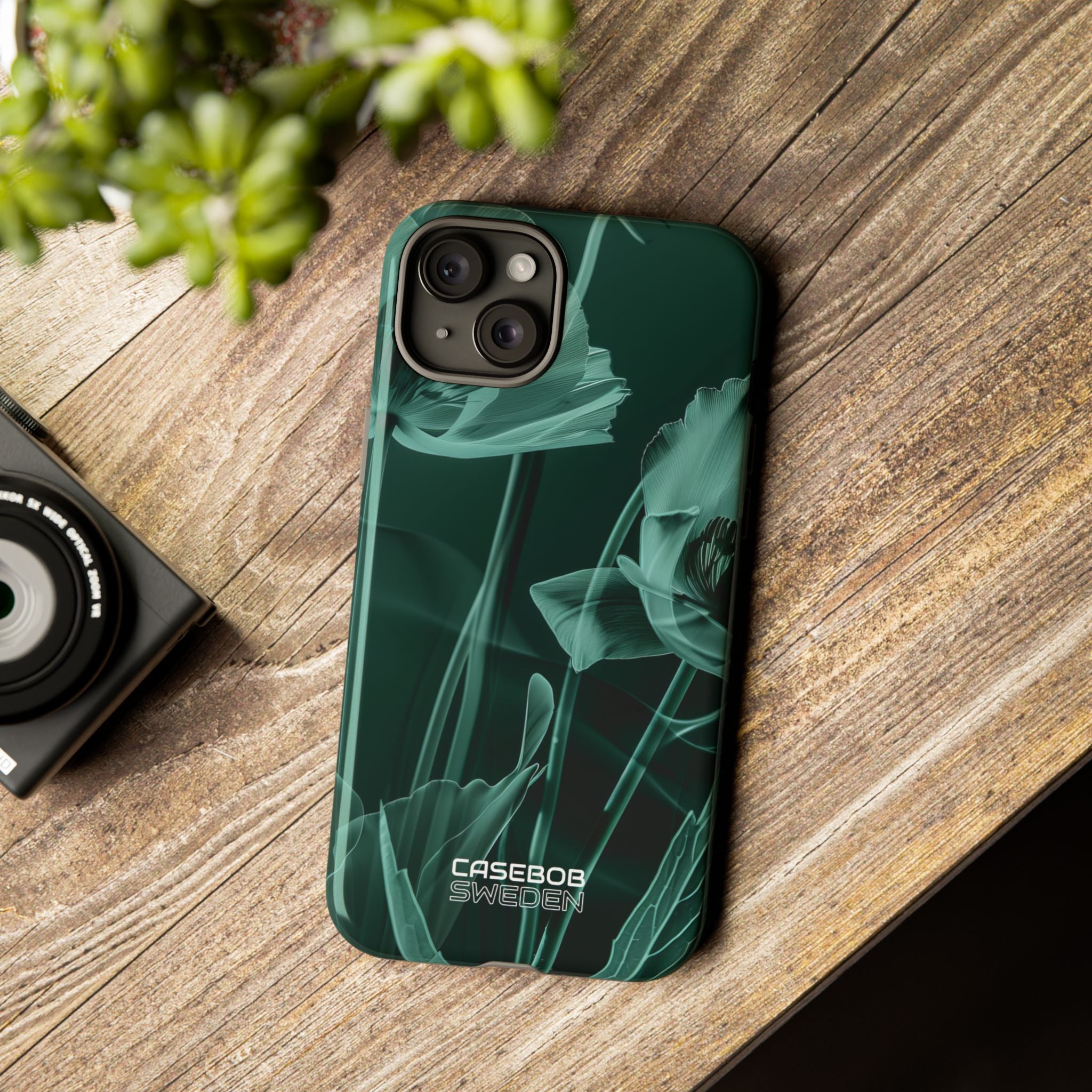 Teal Bloom Radiance iPhone 15 - Resistente