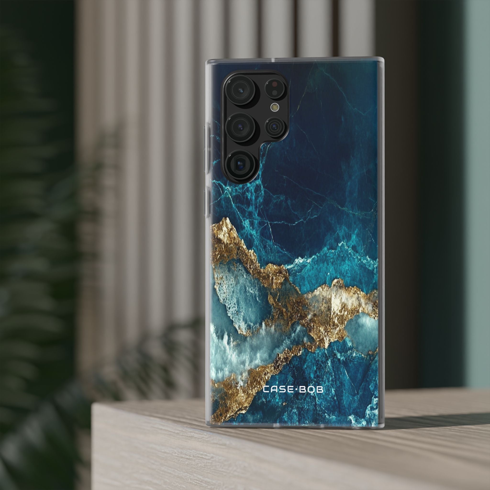 Jagged Gold Split Samsung S22 Ultra Case - Soft