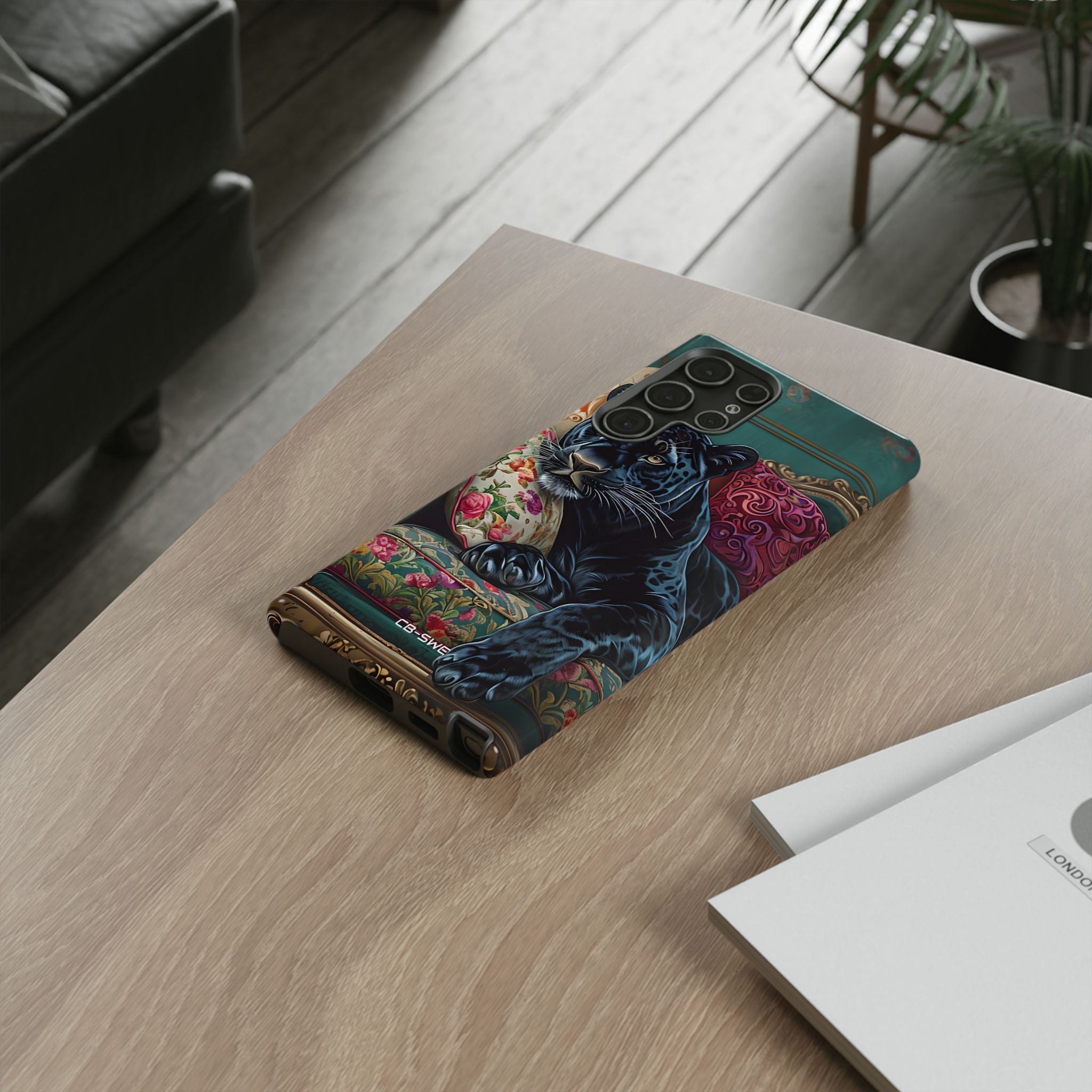 Panther on Vintage Chaise - Samsung Case