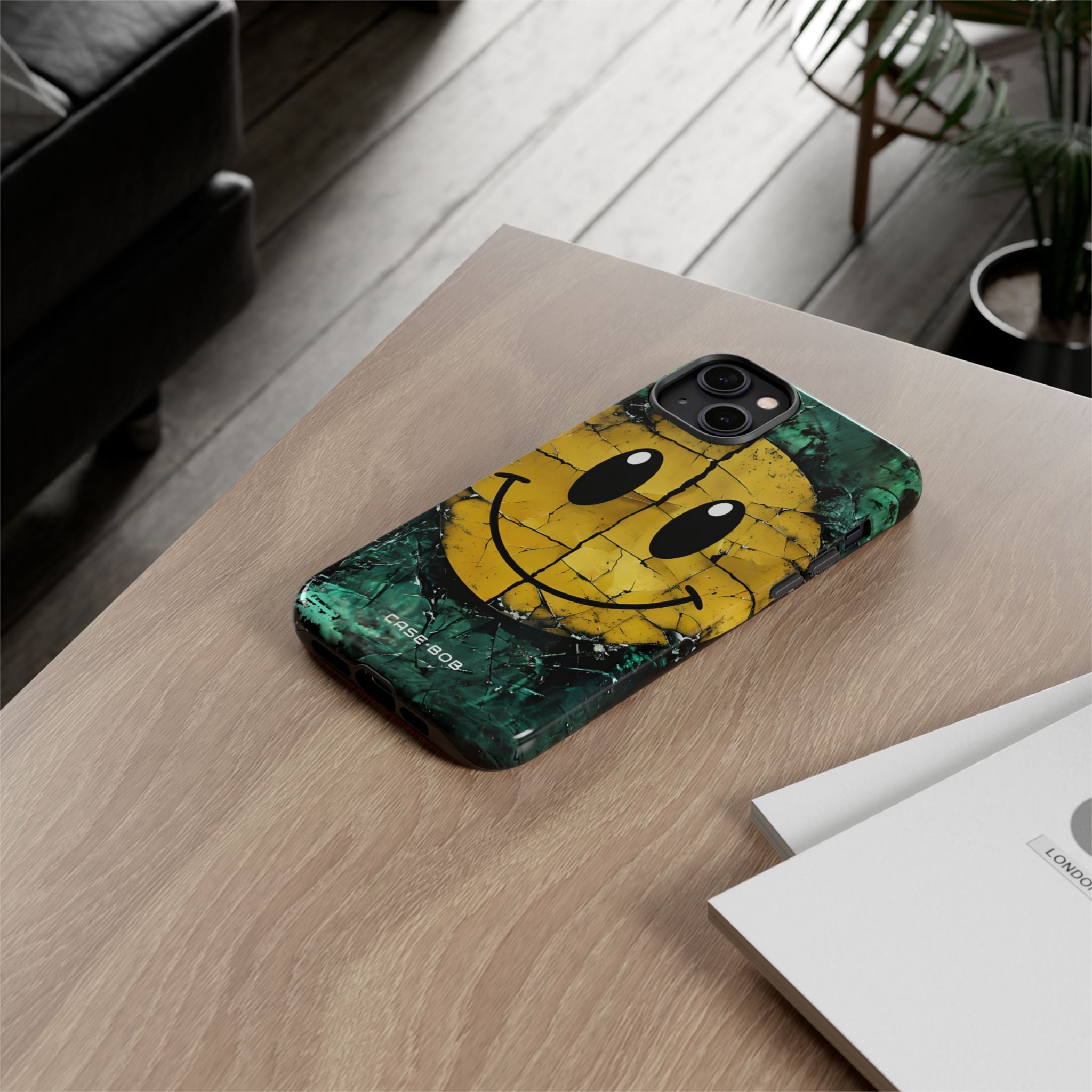 Cracked Smiley iPhone 14 Plus Case - Tough