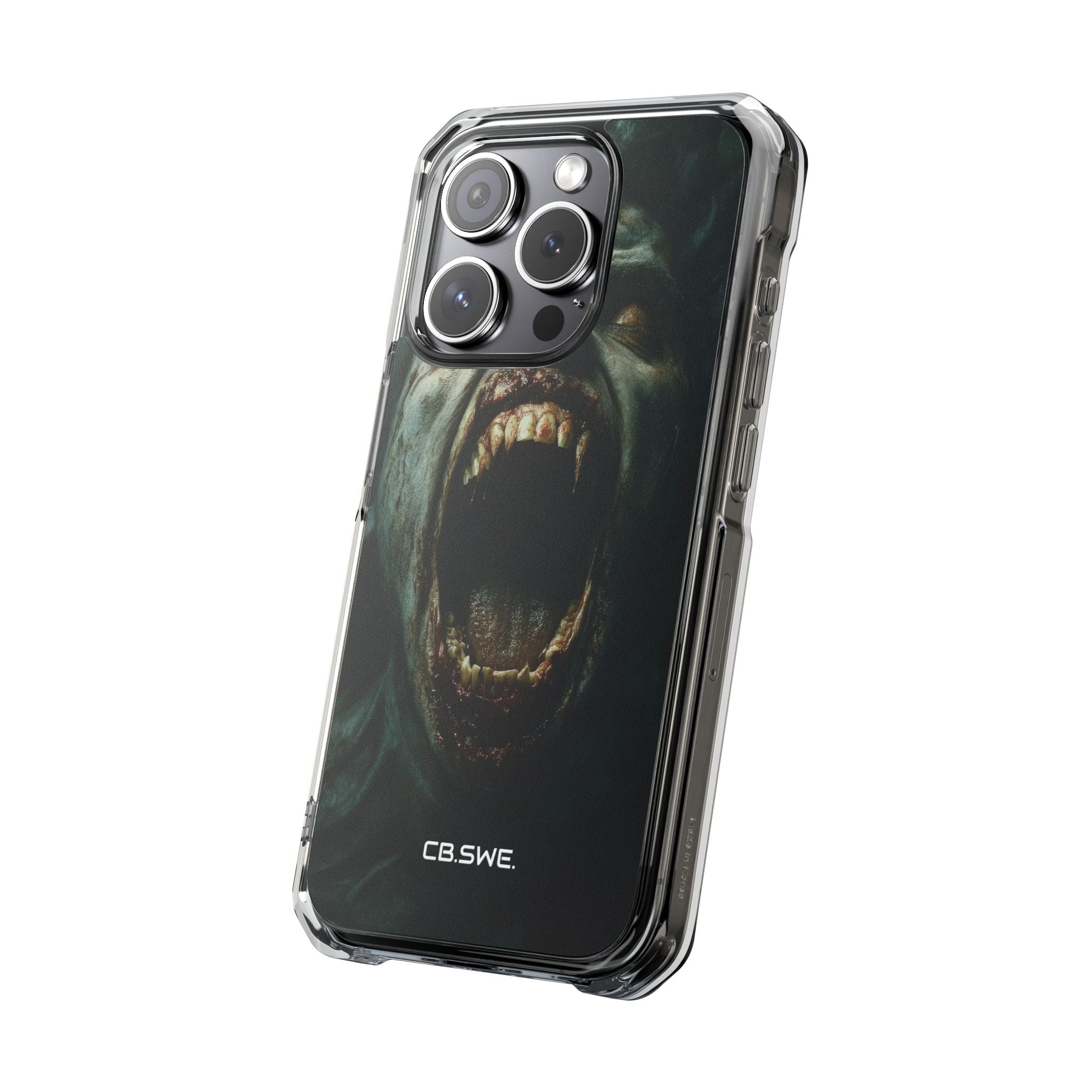 Ein Zombie mit scharfen Zähnen und offenem Mund, der Vampir zeigt. iPhone 15 – Impact Clear+