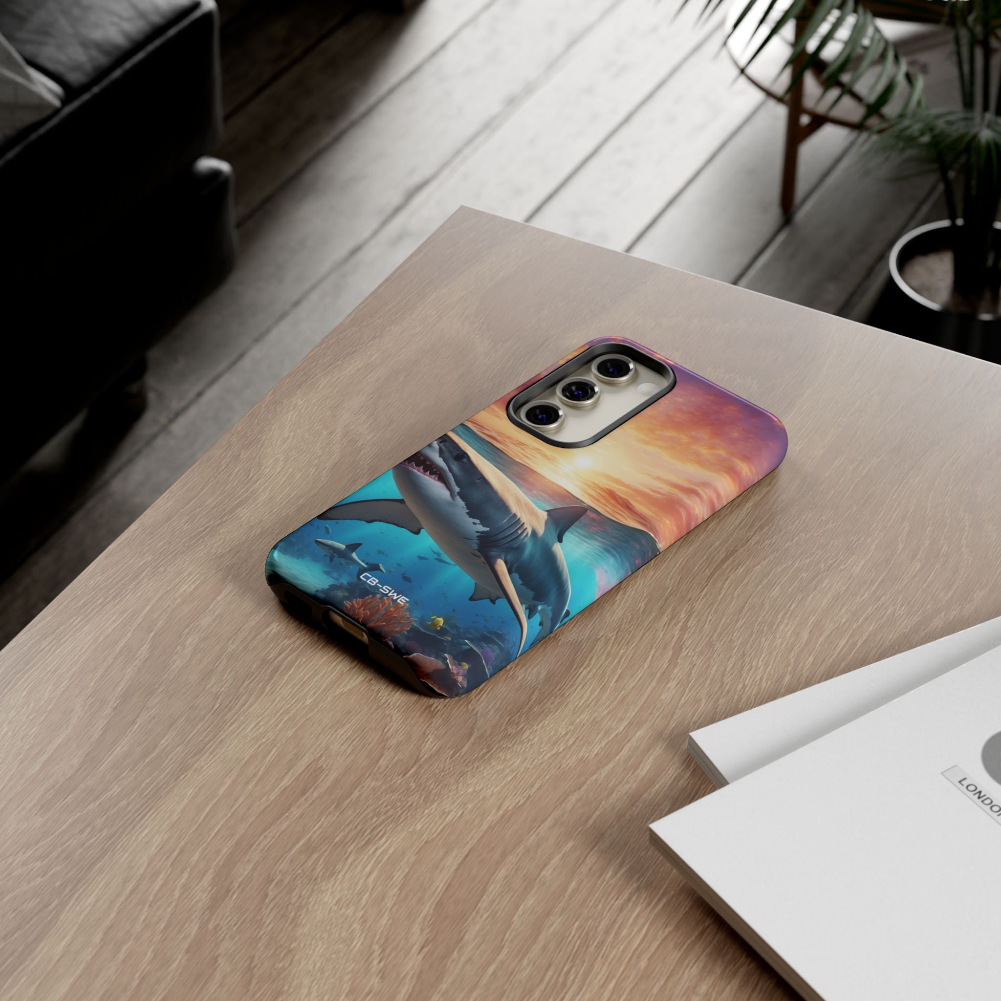 Shark Swims Through - Samsung Case