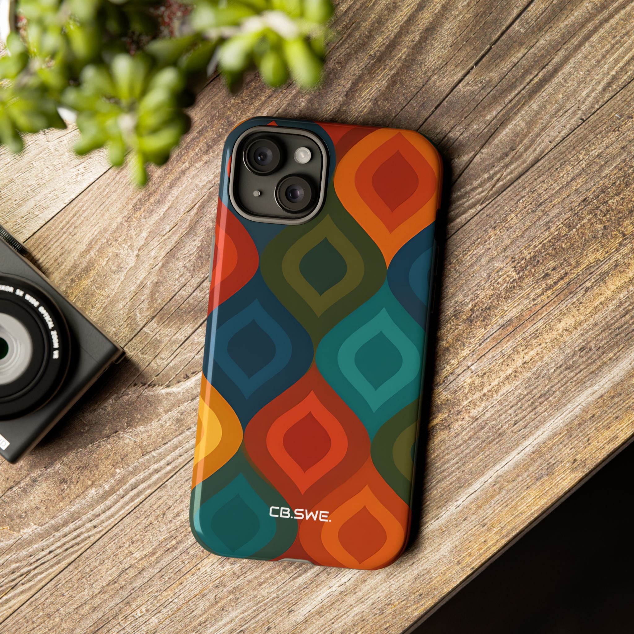 Vibrant Retro Diamond Mid-Century Seamless iPhone 15 - Tough