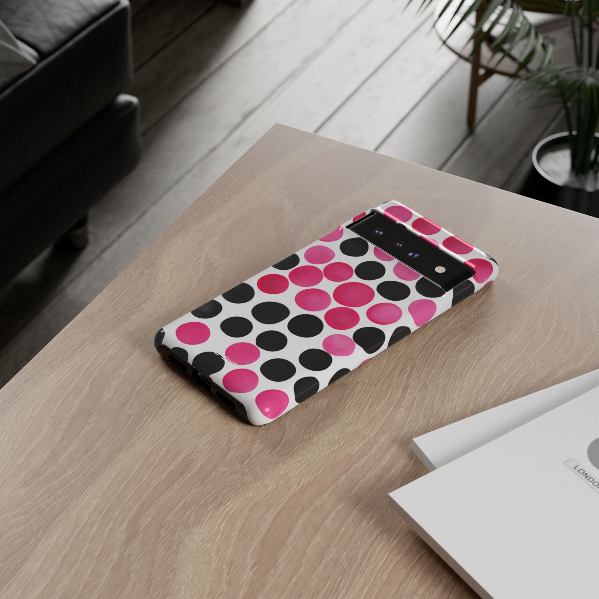 Pulsing Circles Illusion - Google Pixel Case