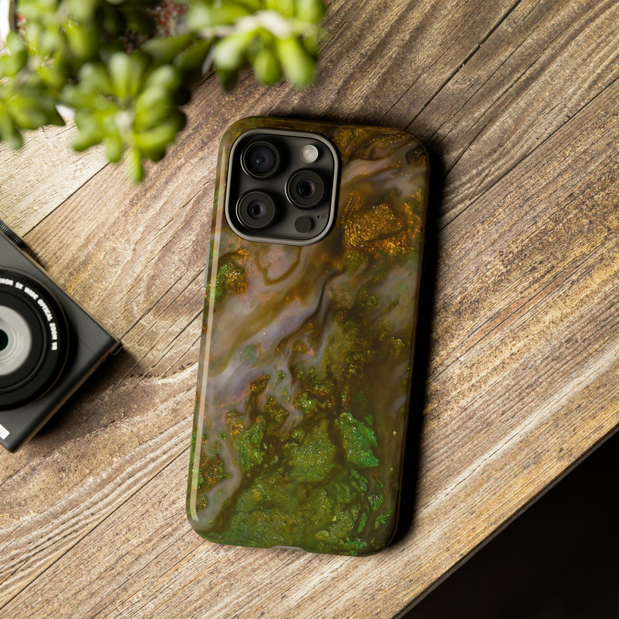 Smaragd Green Ink Art - Protective Phone Case