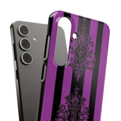 Gothic Elegance with Vertical Stripes and Ornamental Motifs Samsung S24 - Slim Phone Case