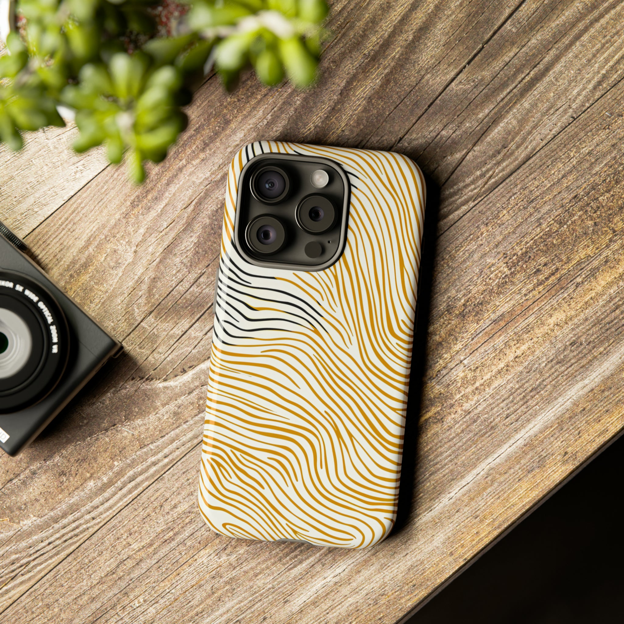 Linear Yellow Chic - Protective Phone Case