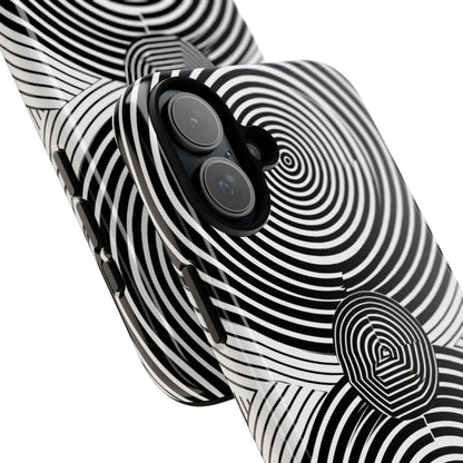 Monochrome Spiral Motion iPhone 16 - Resistente
