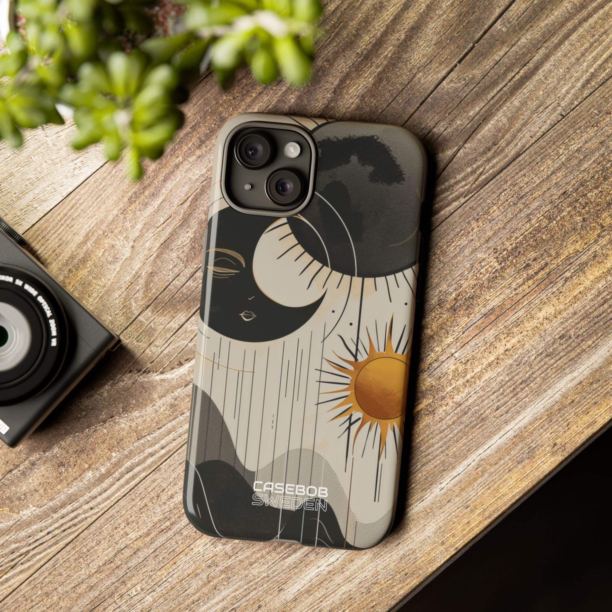 Moon Sun Harmony iPhone 15 - Resistente