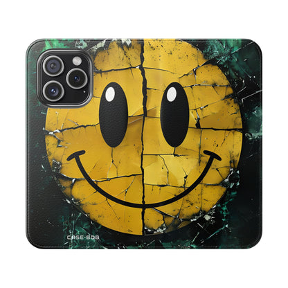 Haljennut hymiö - iPhone 15 Pro -lompakkokotelo