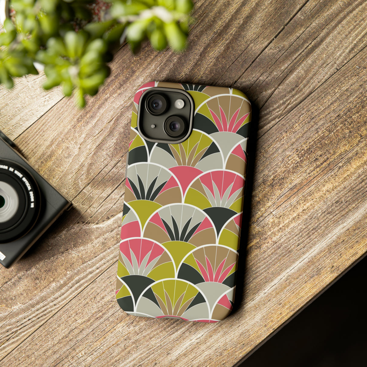 Green Retro - Protective Phone Case