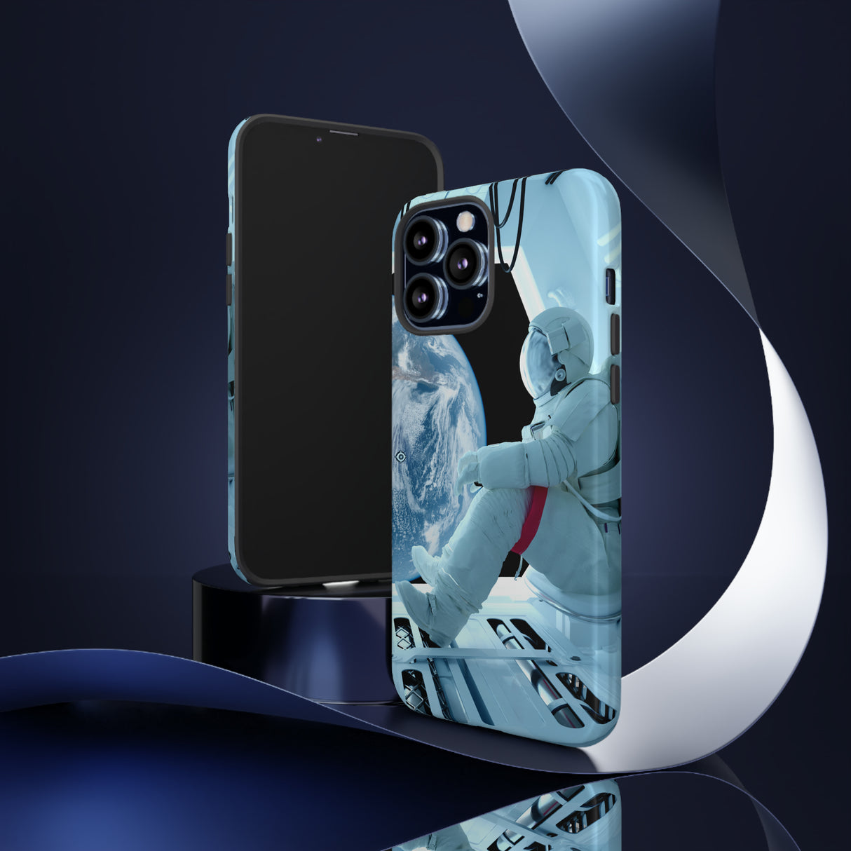 Astronaut inside Shuttle - Protective Phone Case