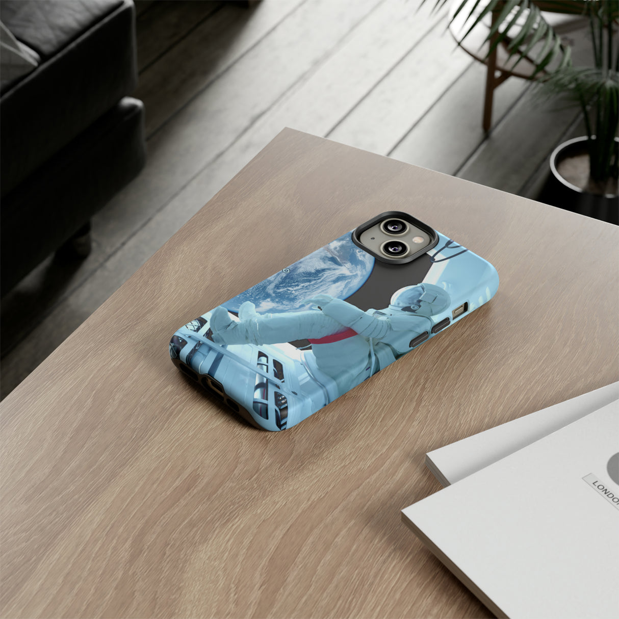 Astronaut inside Shuttle - Protective Phone Case