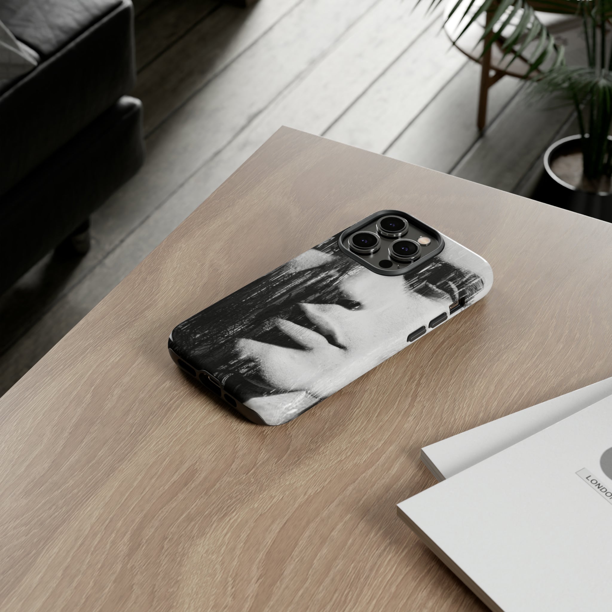 Black & White Pop Art - Protective Phone Case