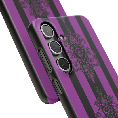 Gothic Elegance with Vertical Stripes and Ornamental Motifs Samsung S24 - Slim Phone Case