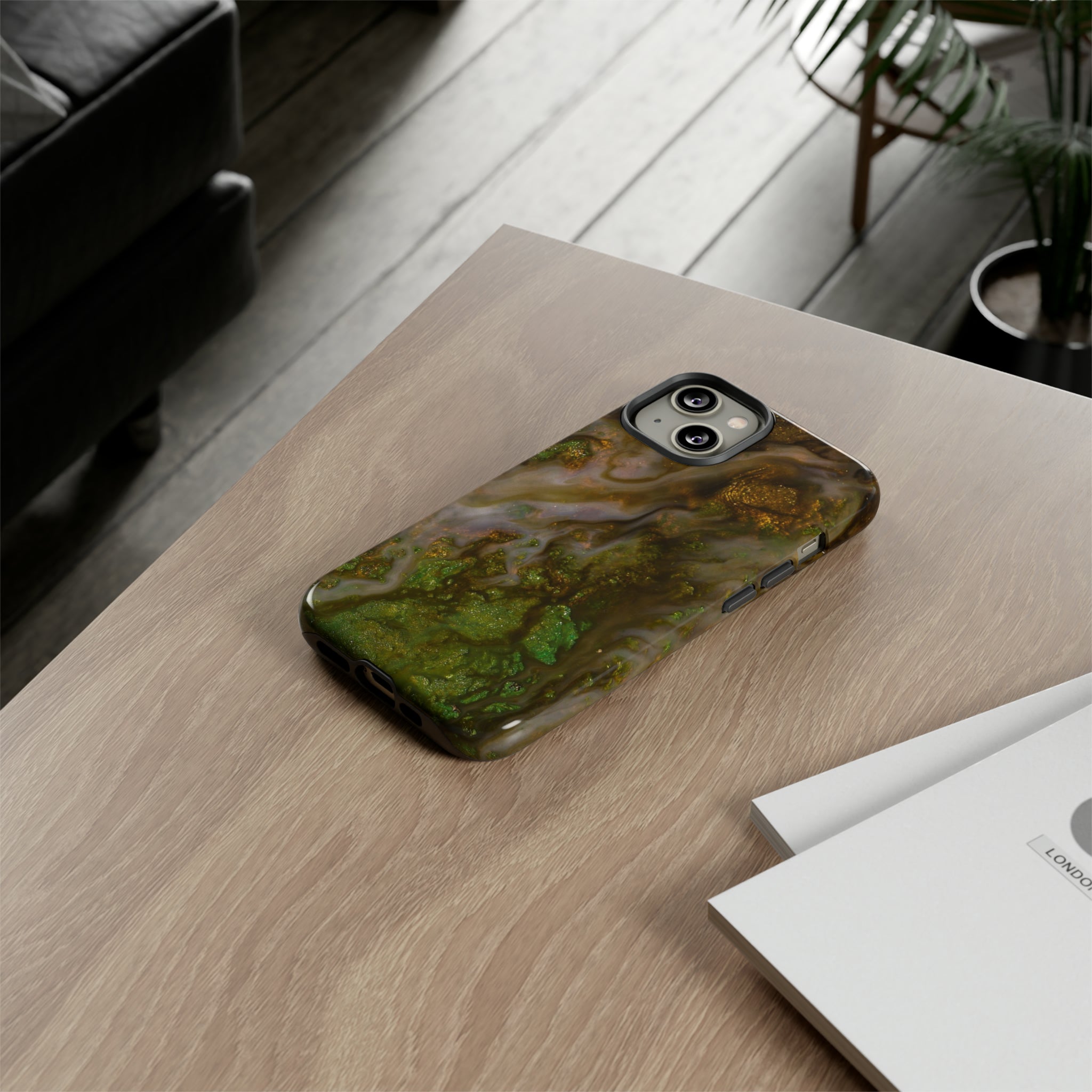 Smaragd Green Ink Art - Protective Phone Case