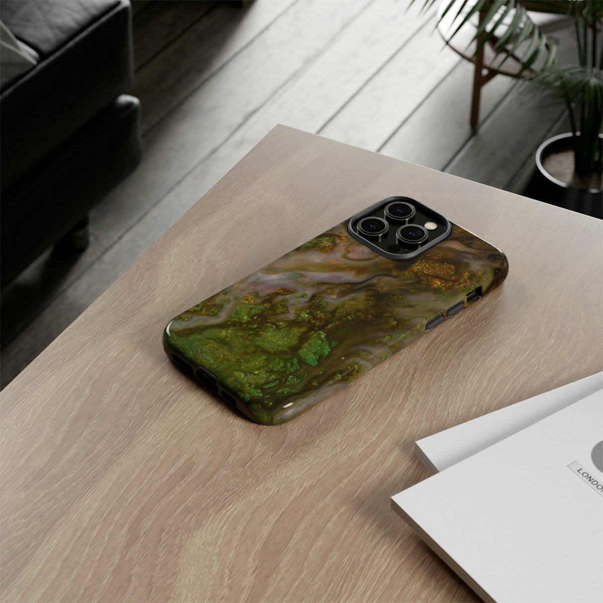 Smaragd Green Ink Art - Protective Phone Case