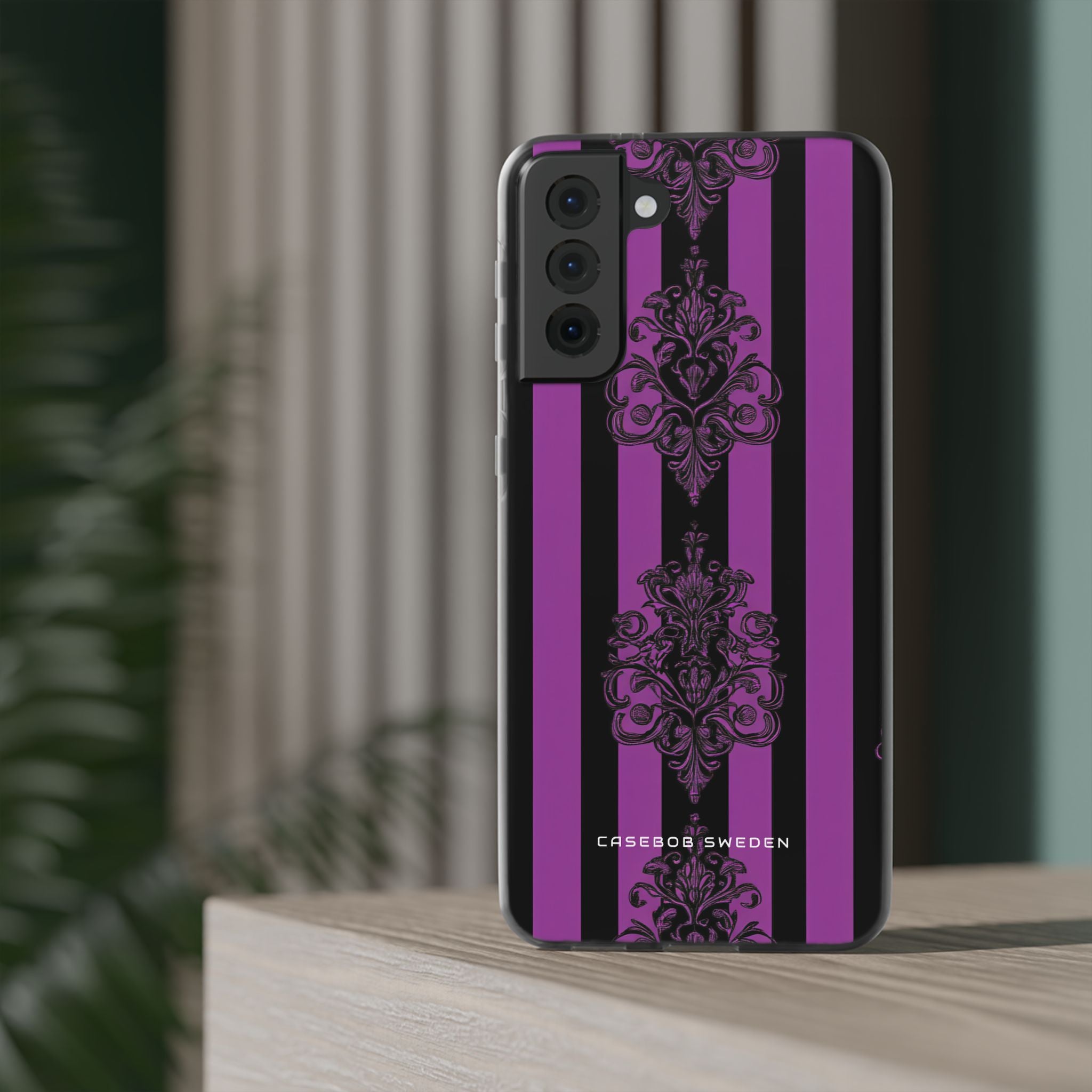 Gothic Elegance with Vertical Stripes and Ornamental Motifs Samsung S21 - Flexi Phone Case