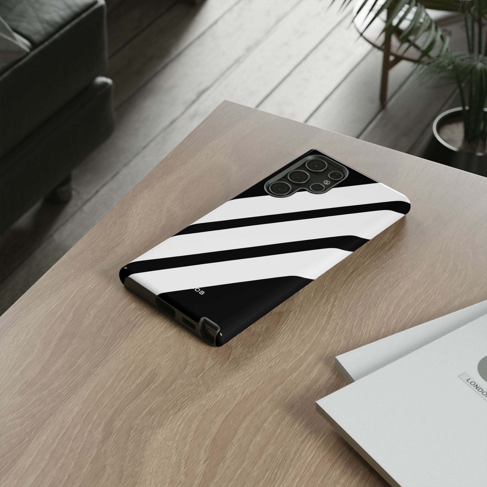 Diagonal Bands Noir Samsung S22 Ultra Case - Tough