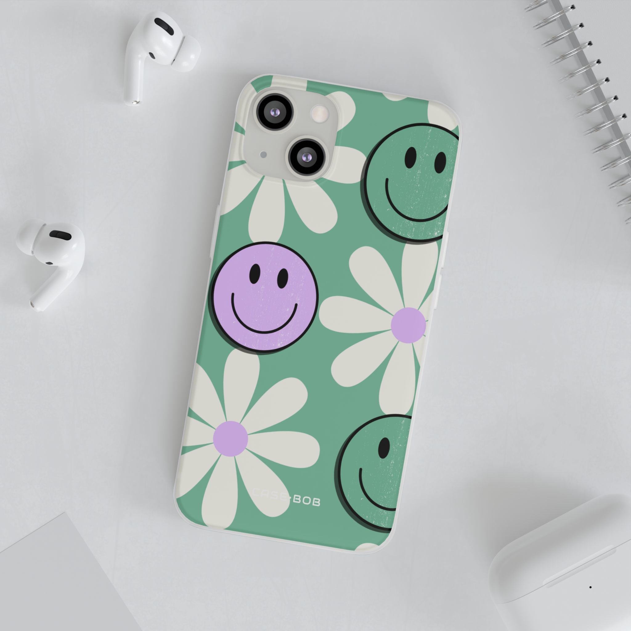 Smiley Daisy Glow iPhone 13 - Soft