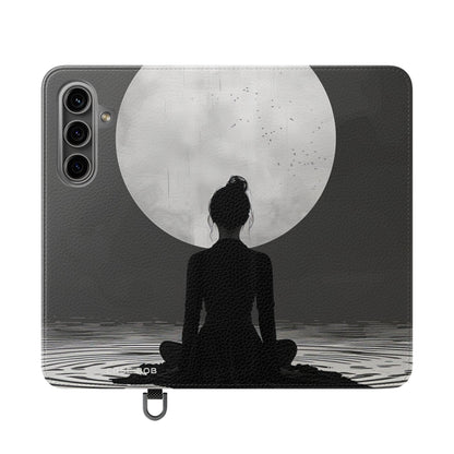 Moonlit Silence - Samsung S24 Case - Wallet