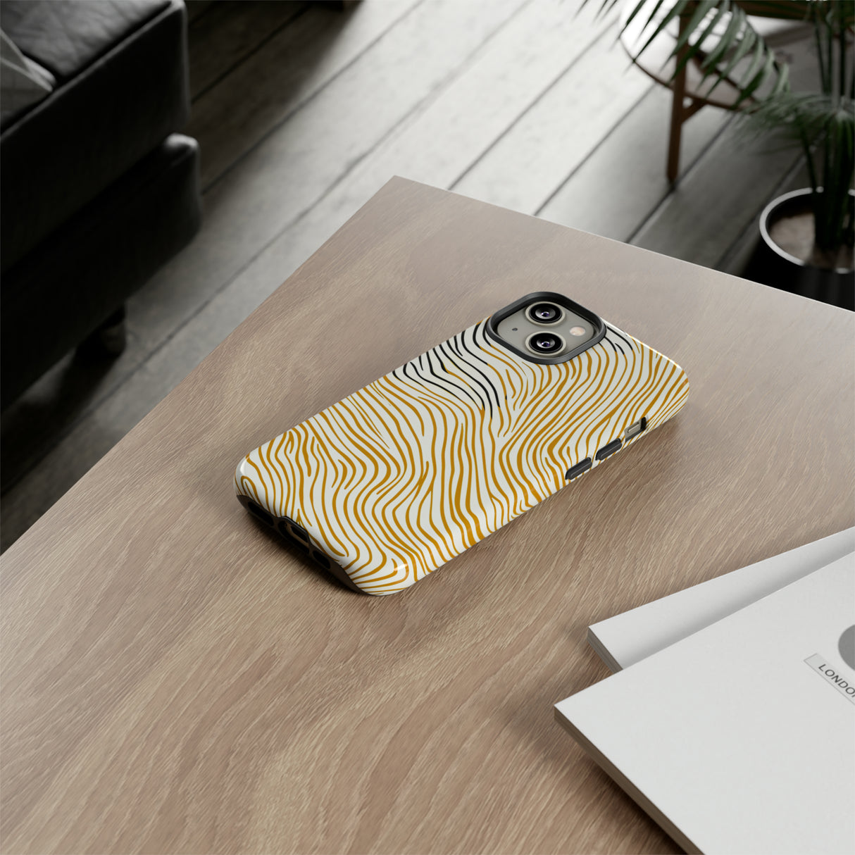 Linear Yellow Chic - Protective Phone Case