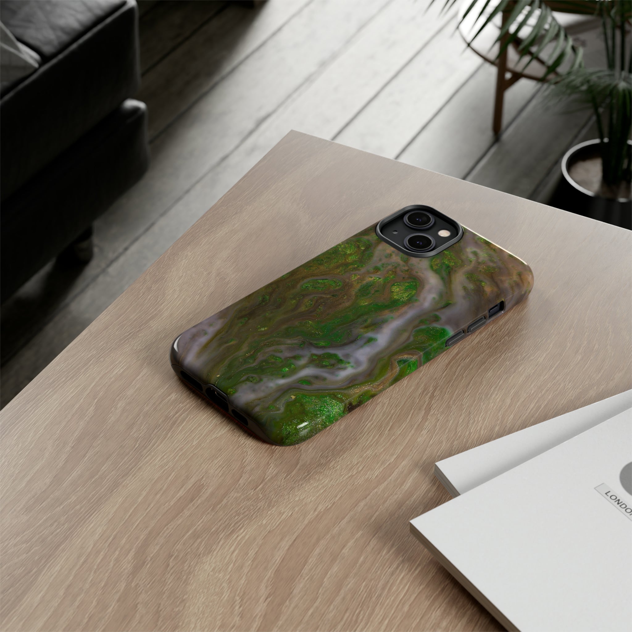 Smaragd Ink Art - Protective Phone Case