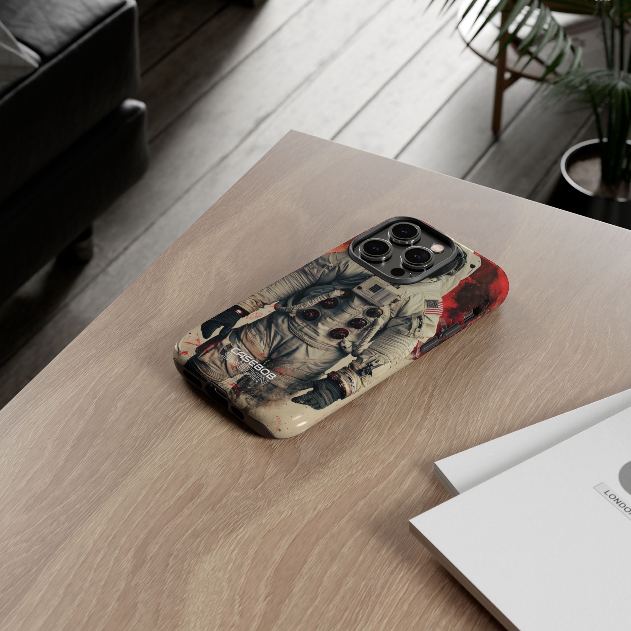 Crimson Spacewalk Dream iPhone 14 - Resistente