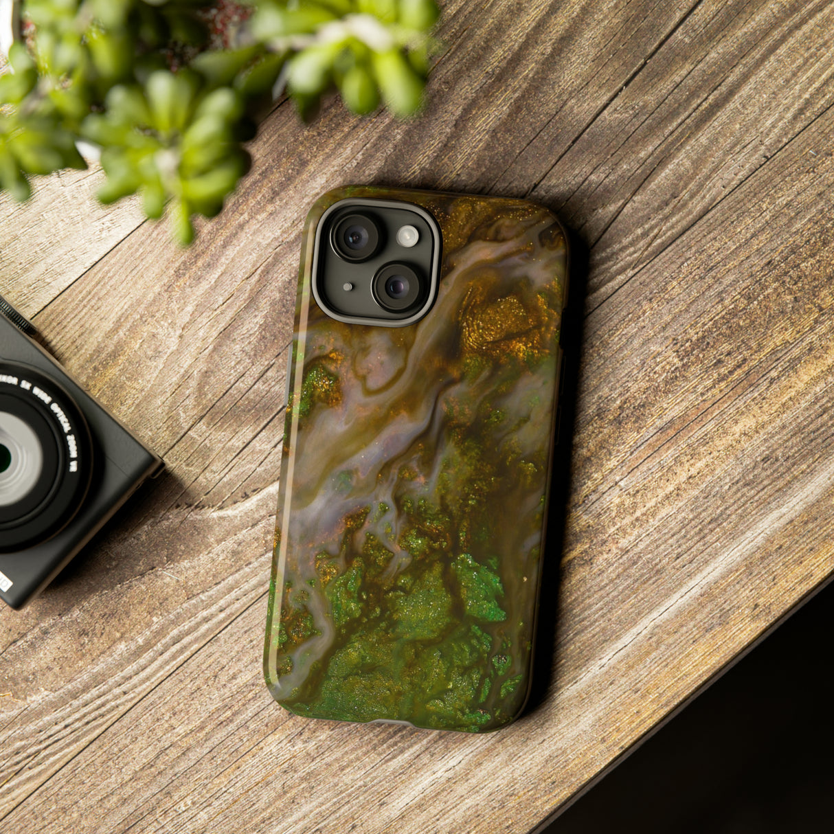 Smaragd Green Ink Art - Protective Phone Case