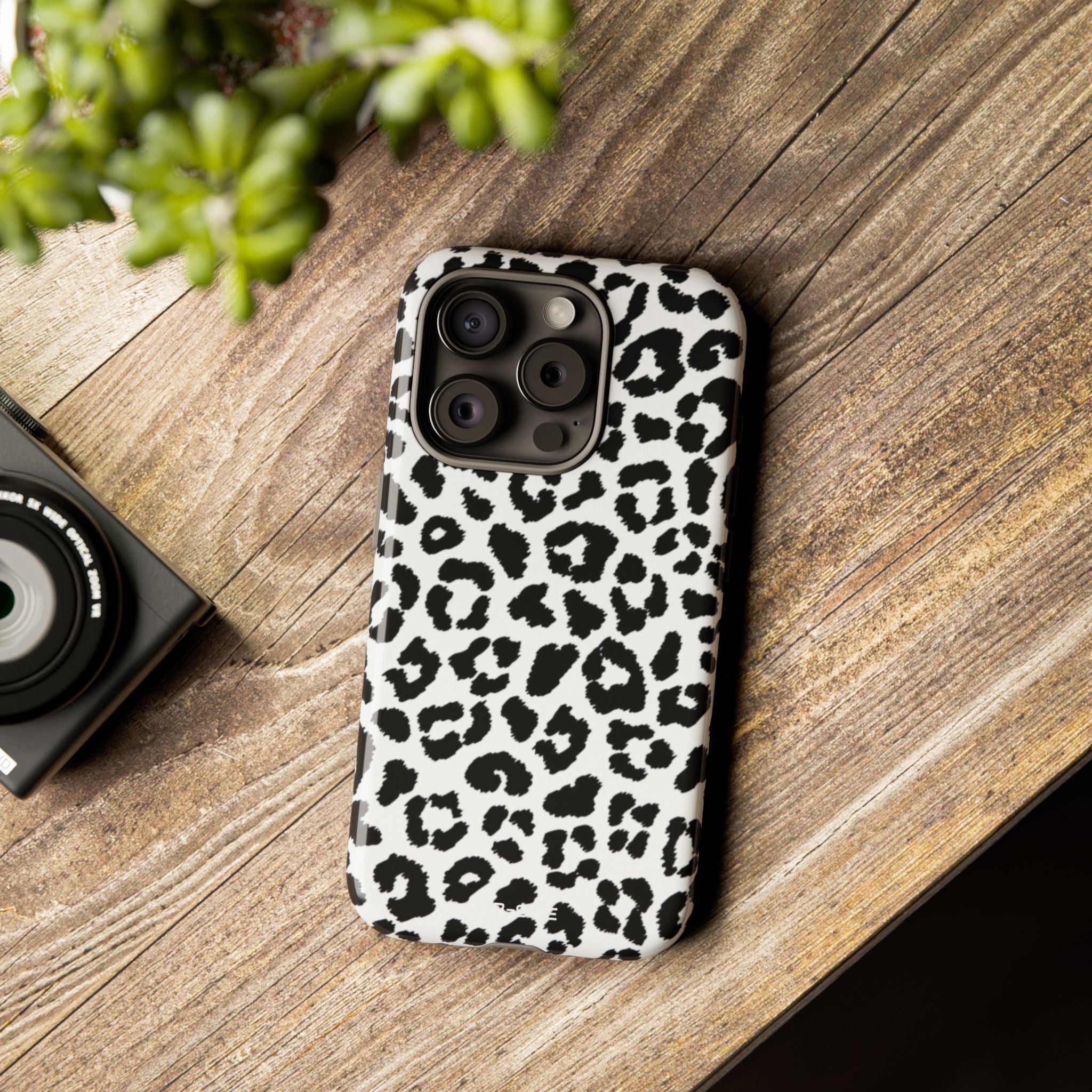Monochrome Leopard Essence - iPhone Case
