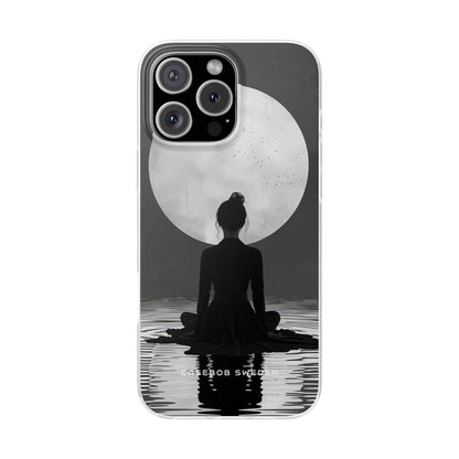 Zen Serenity Moon Reflection iPhone 16 - Flexi-Telefonhülle