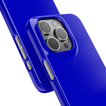 Mittelblaues iPhone 15 - Schlanke Handyhülle