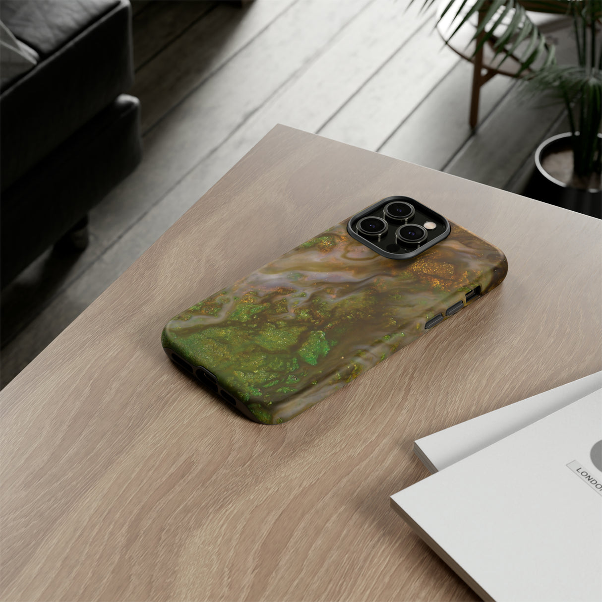 Smaragd Green Ink Art - Protective Phone Case