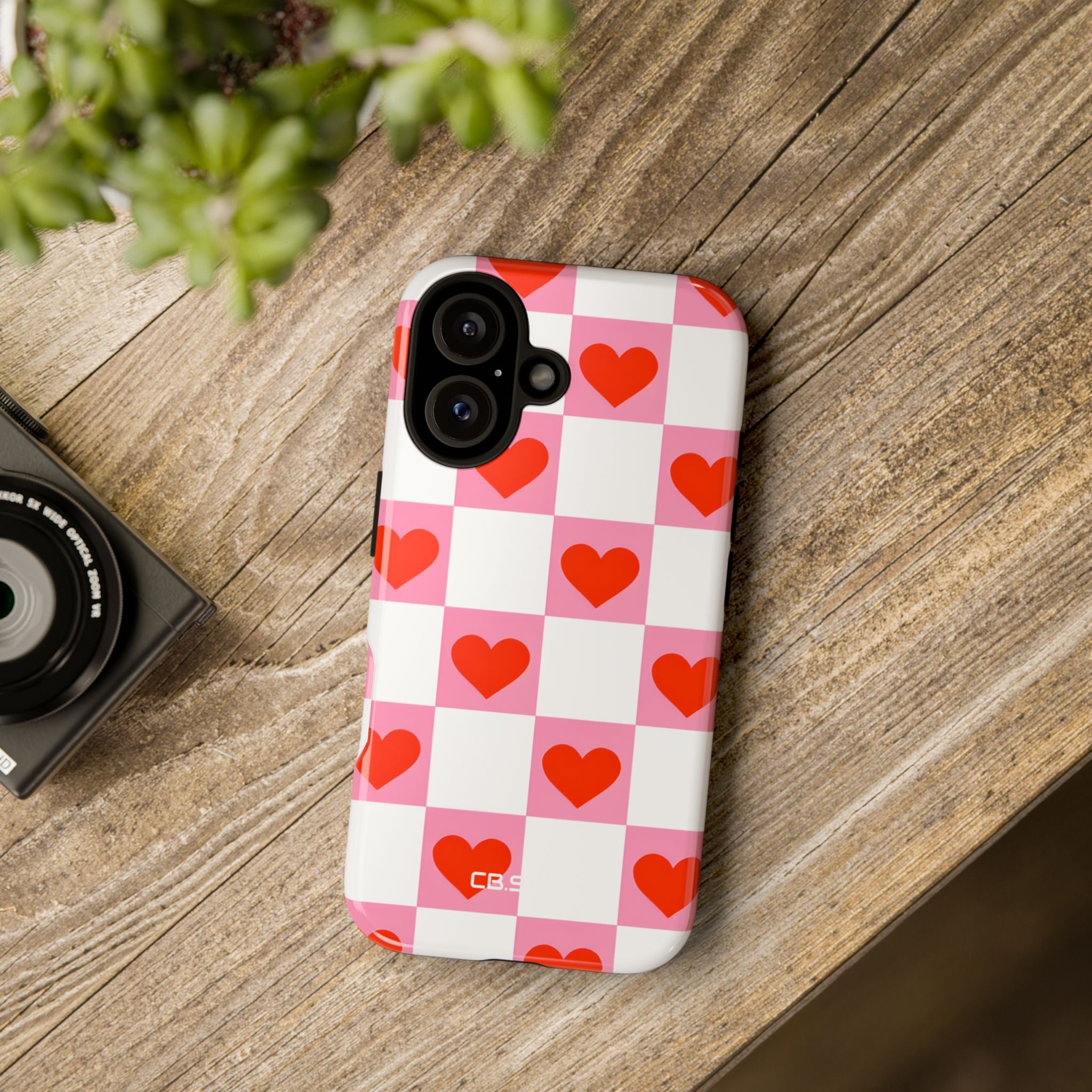 Charming Pink White Checkerboard Heart Shapes iPhone 16 - Tough